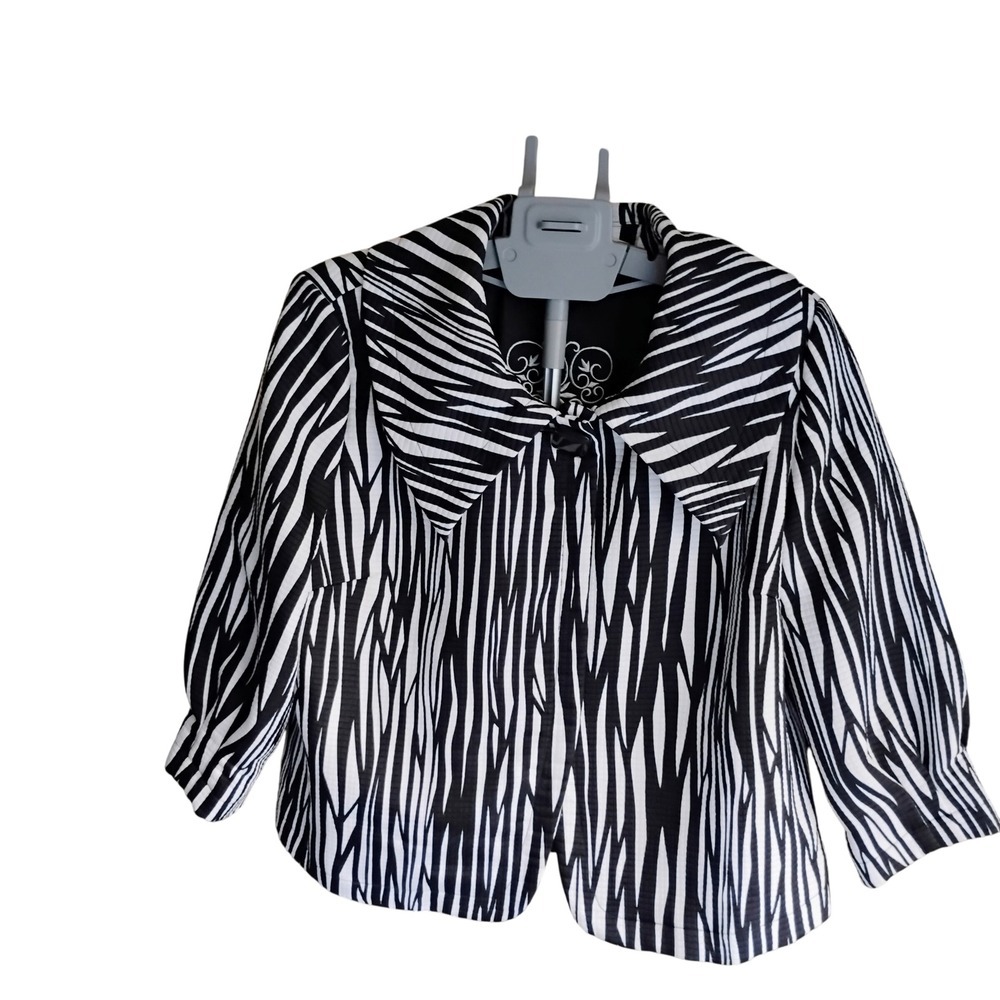 Trevan Zebra Print Jacket Collared Button Front B… - image 1